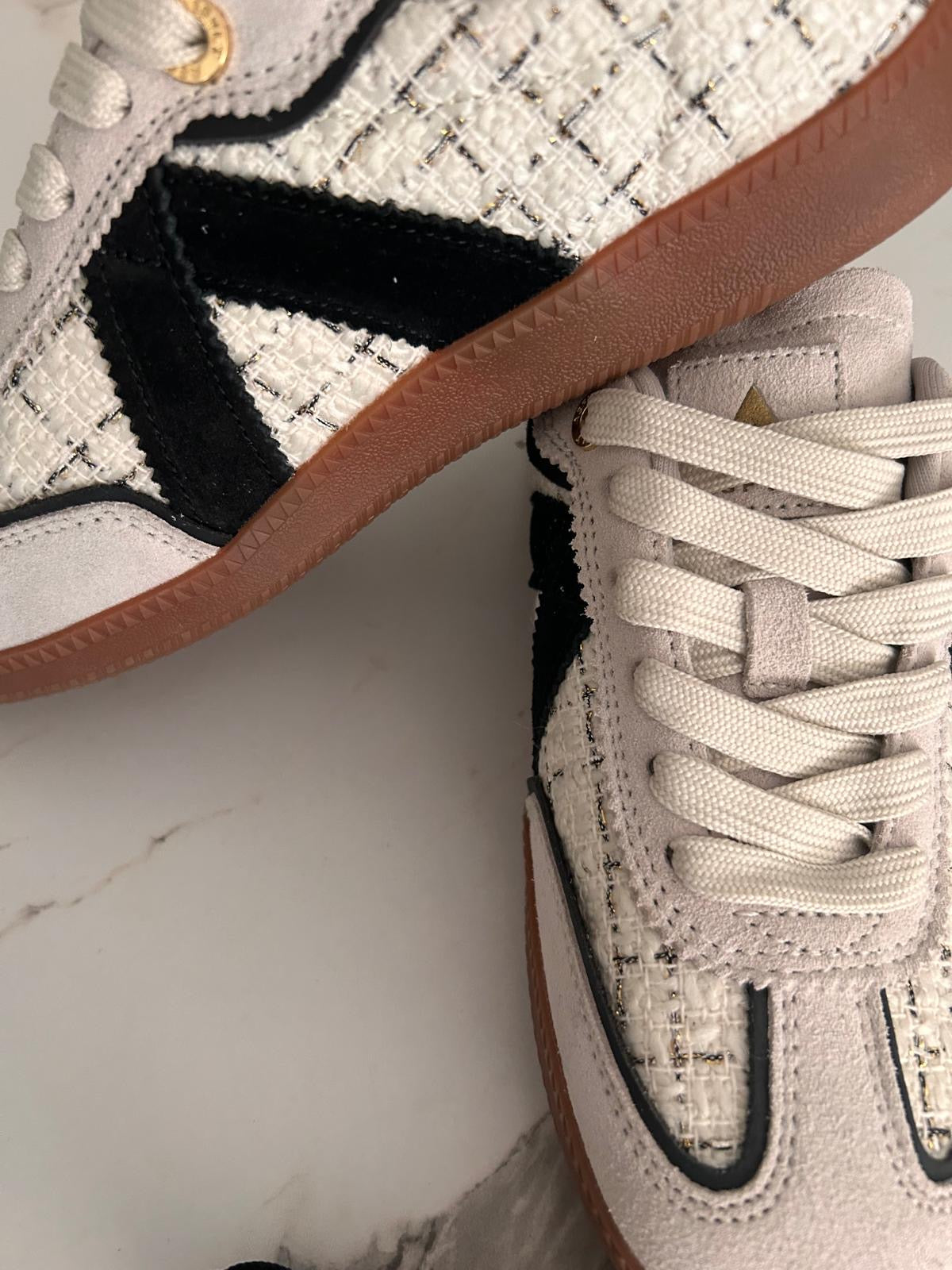 Elite Classic White Tweed - ASFVLT
