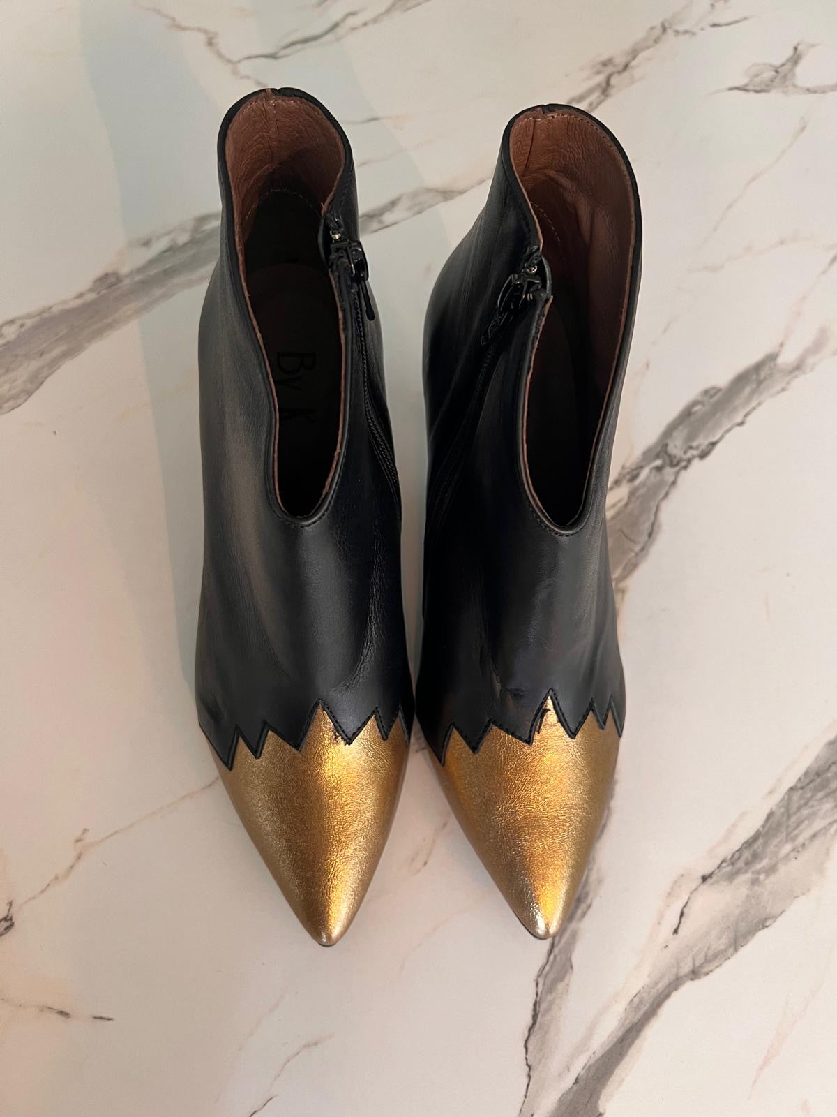 Bottines Mégane - Noire et Dorée - Kmassalia