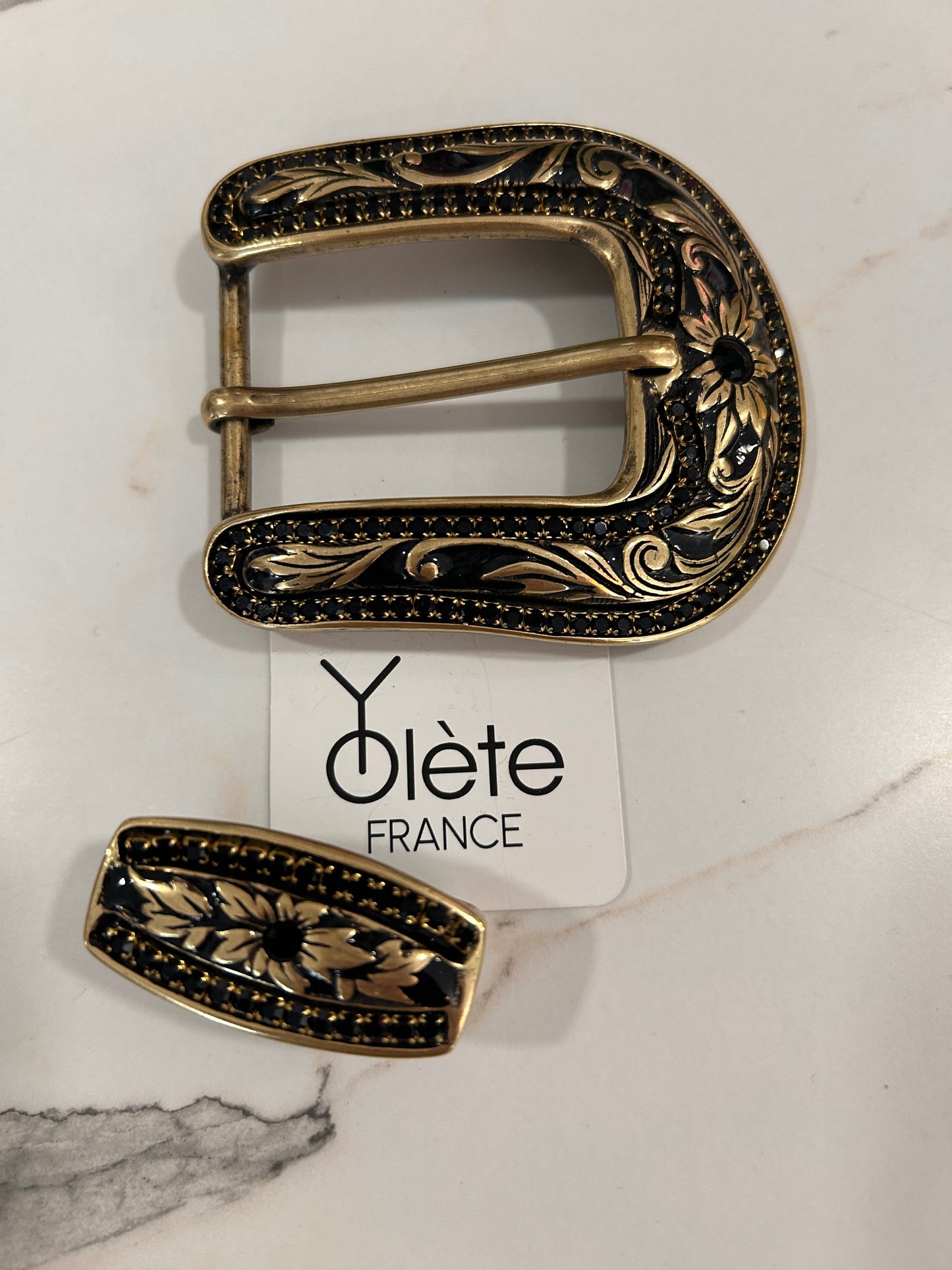 Boucle N255 - Old Gold - Yolète