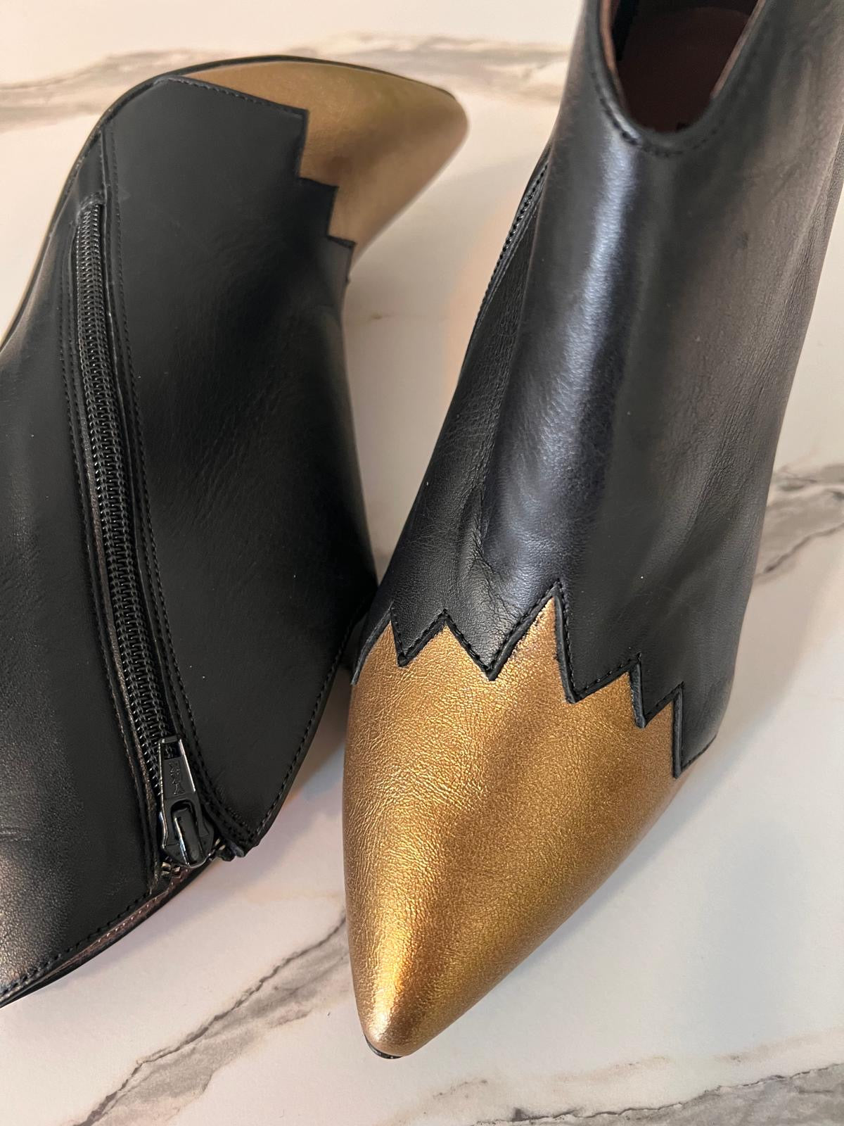 Bottines Mégane - Noire et Dorée - Kmassalia