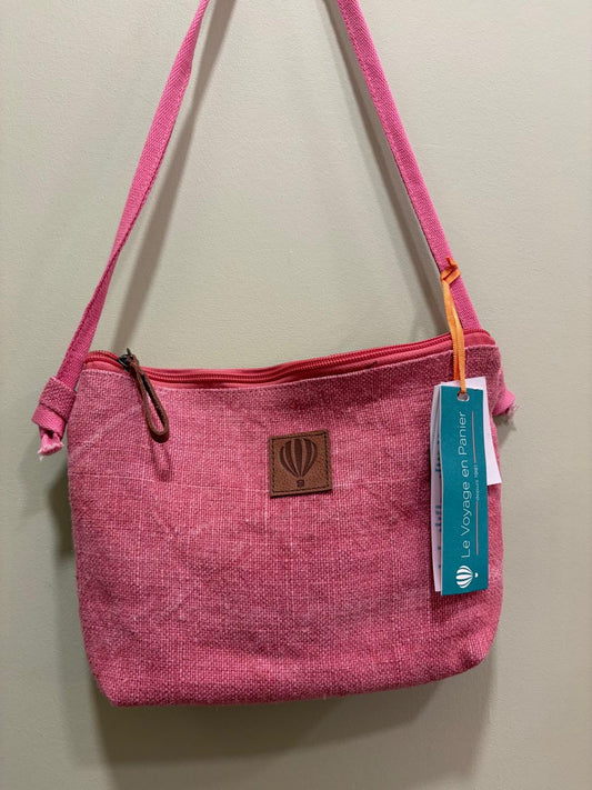 Porté Travers Frieda - Fuschia - Le Voyage en Panier