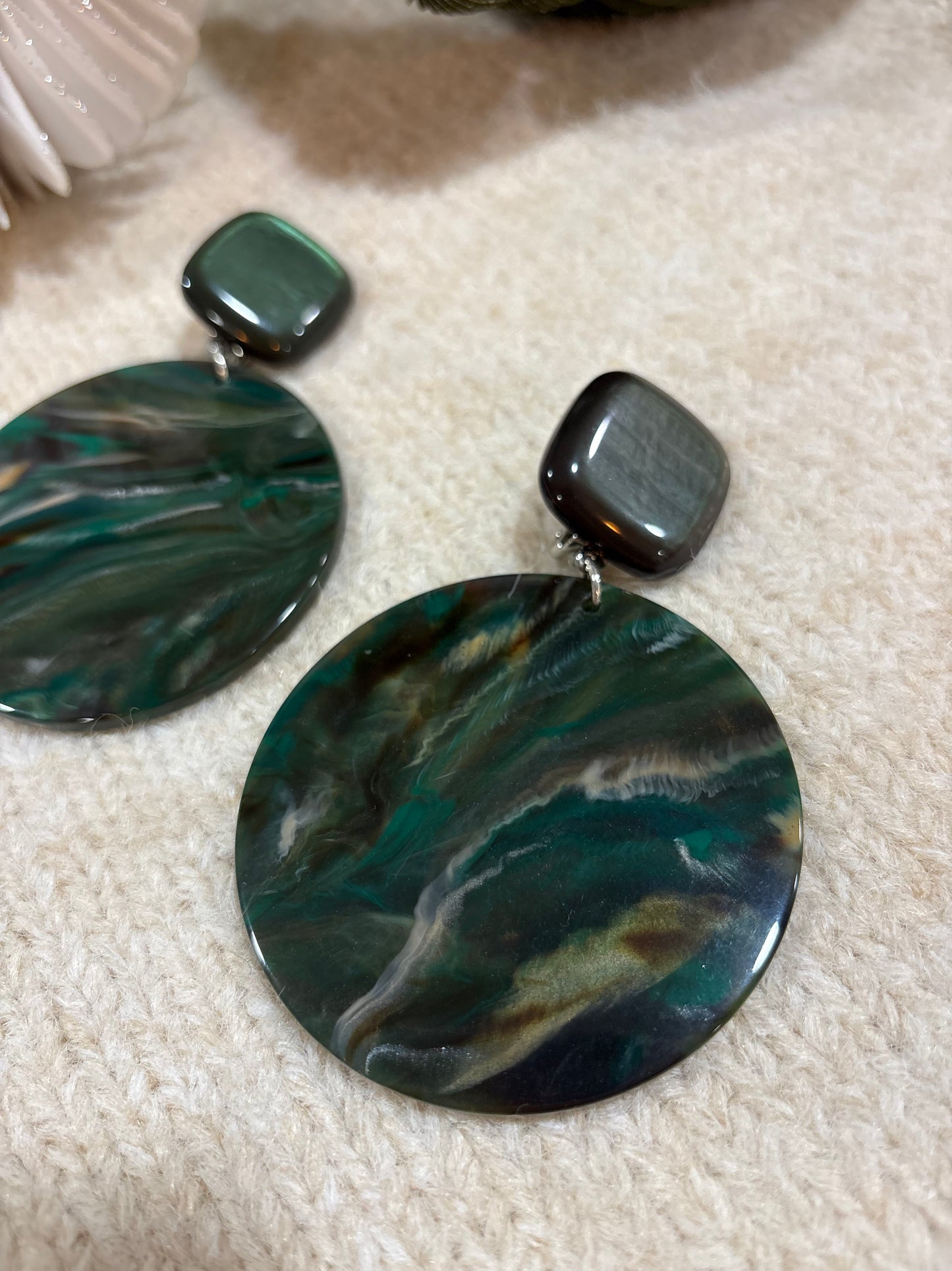 SHIRO M - Modele à clip - Francine Bramli