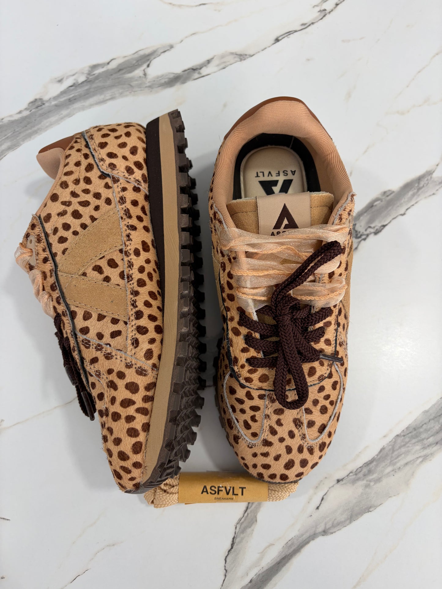 Gate Safari / Dots Pony Hair
