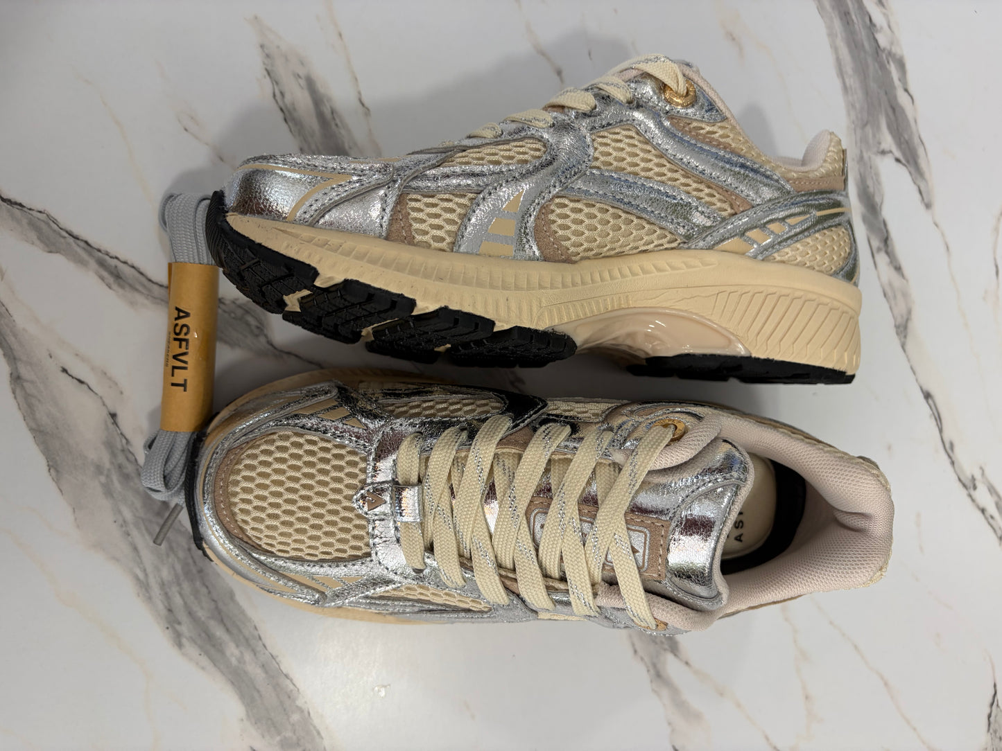 City Run Silver Tan