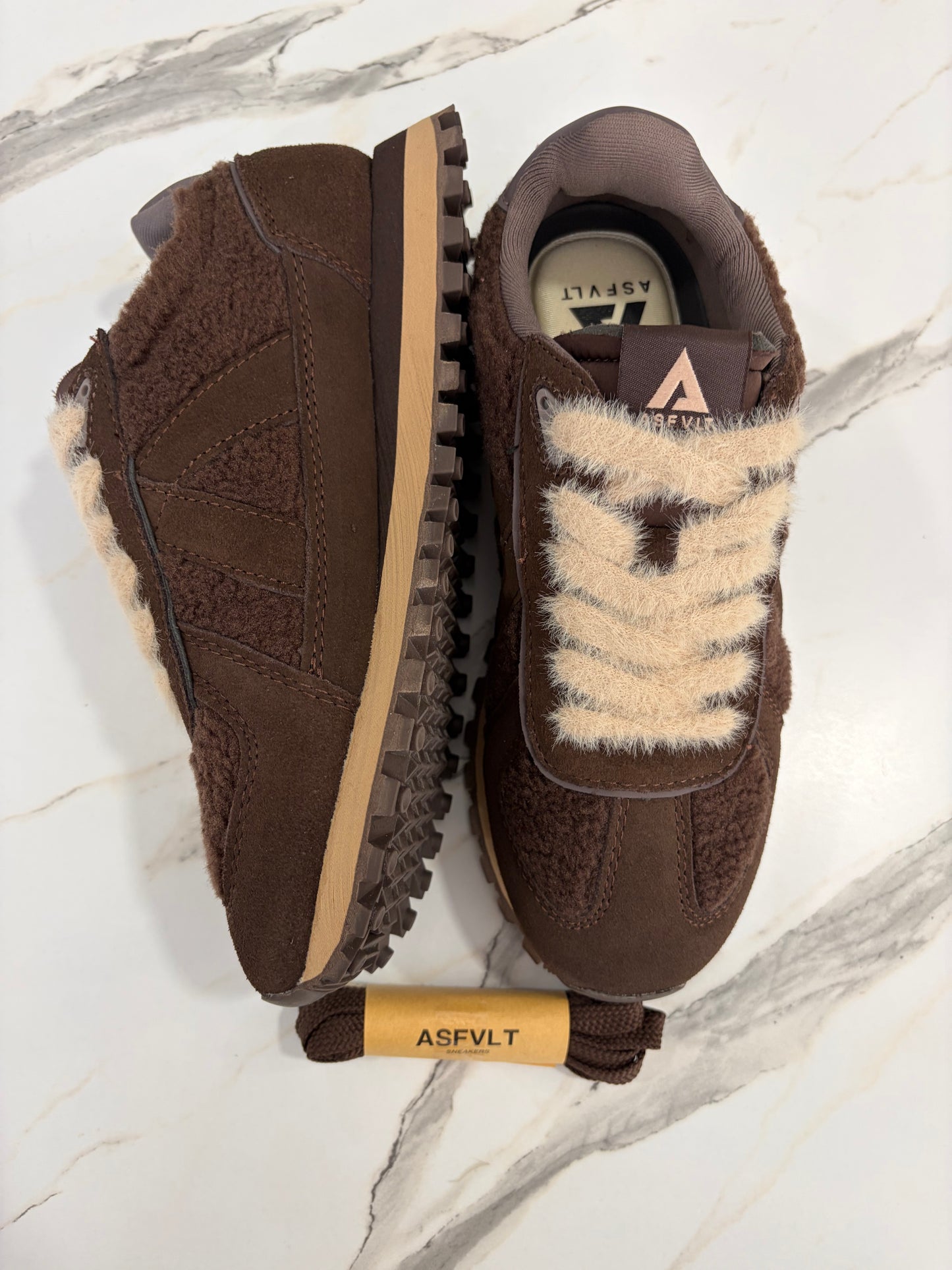 Gate Brown Tan