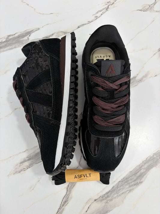 Gate Black / Swan / Brown
